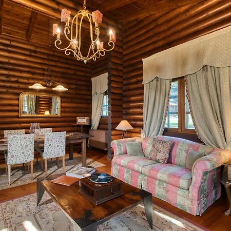 Dağ evi Seasons Paradise Khrisovítsion