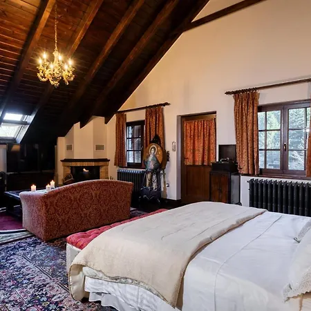 Seasons Paradise Chalet